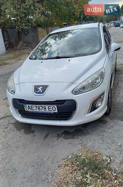 Хетчбек Peugeot 308 2011 в Дніпрі