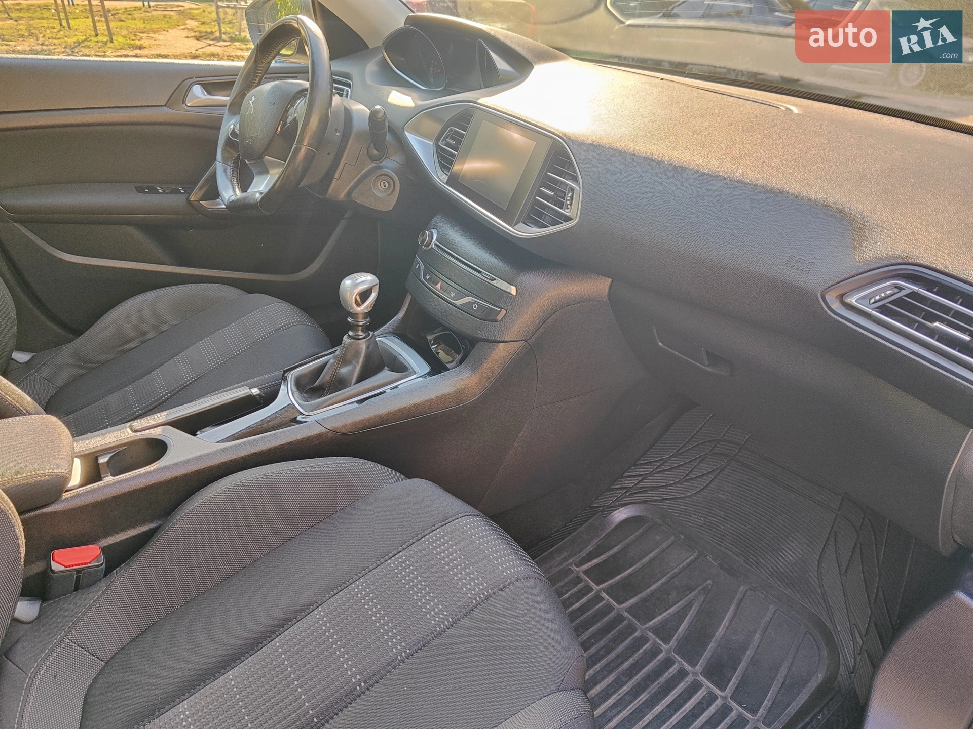 2015 Peugeot 308 - мініатюра 13