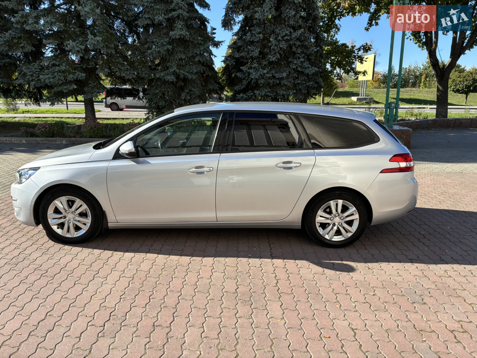 2016 Peugeot 308 - мініатюра 8