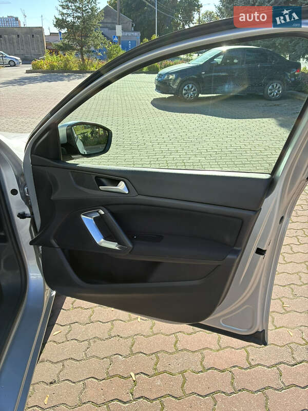 Универсал Peugeot 308 2016 в Ивано-Франковске фото 20 Универсал Peugeot 308 2016 в Ивано-Франковске