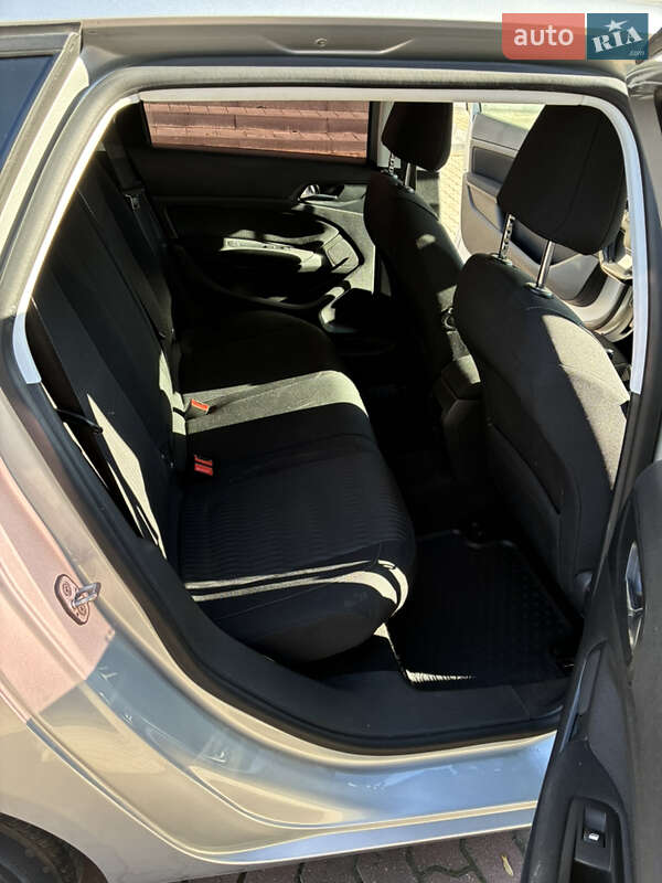 Универсал Peugeot 308 2016 в Ивано-Франковске фото 22 Универсал Peugeot 308 2016 в Ивано-Франковске