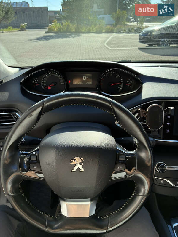 Универсал Peugeot 308 2016 в Ивано-Франковске фото 26 Универсал Peugeot 308 2016 в Ивано-Франковске