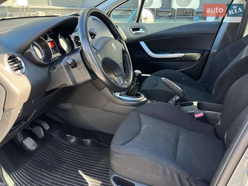 Універсал Peugeot 308 2010 в Львові