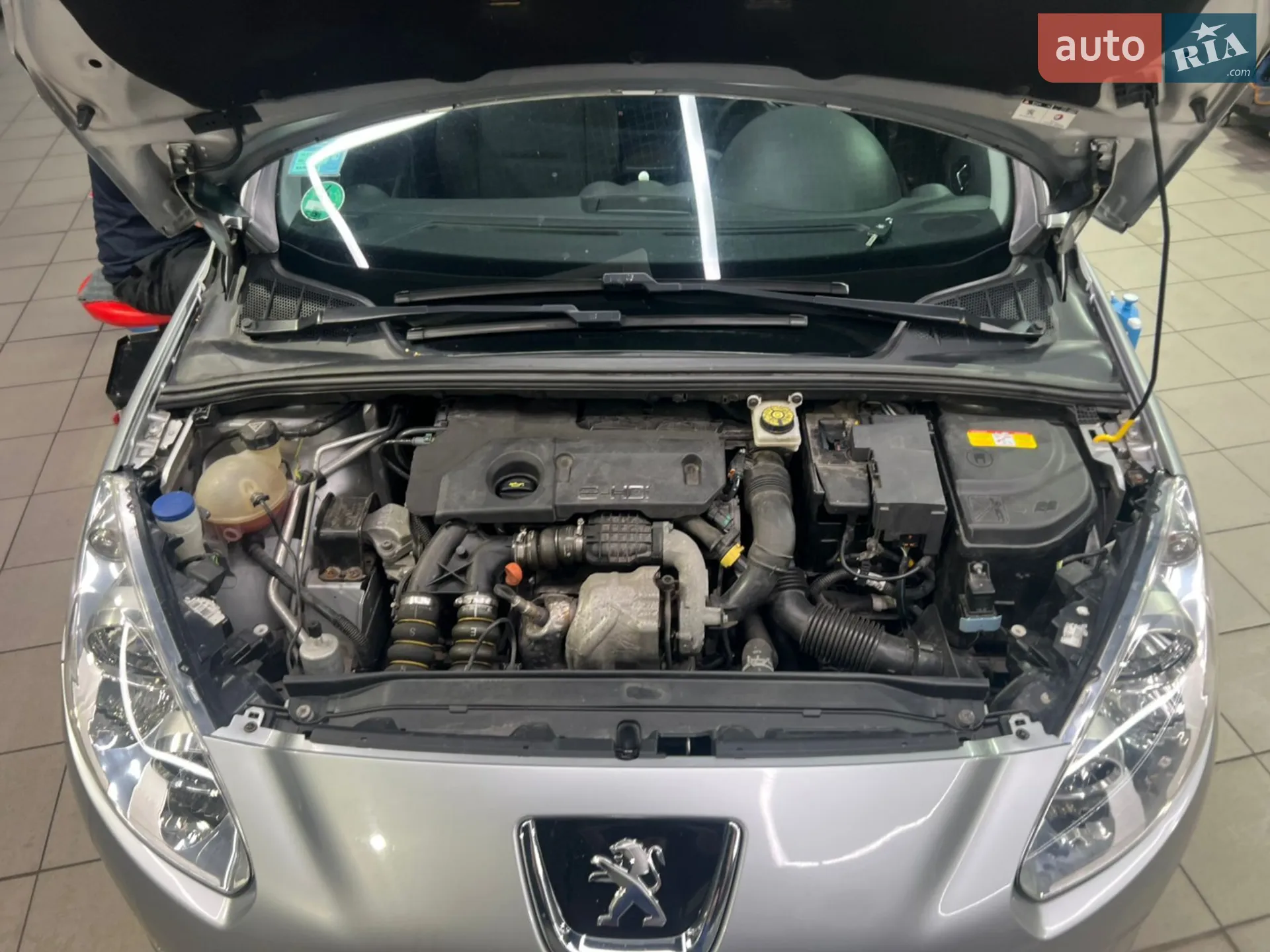 2012 Peugeot 308 - мініатюра 7