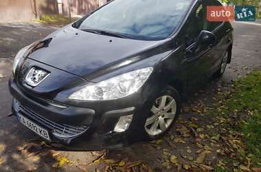Хэтчбек Peugeot 308 2008 в Дымере