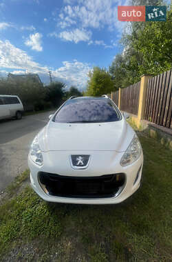 Универсал Peugeot 308 2011 в 