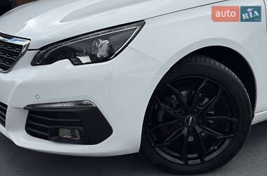 Универсал Peugeot 308 2020 в 