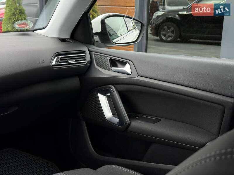 Универсал Peugeot 308 2020 в Ровно