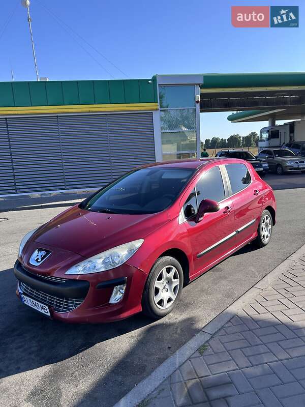 Хэтчбек Peugeot 308 2010 в Полтаве