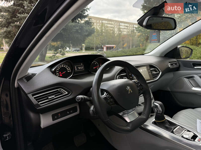 Универсал Peugeot 308 2014 в Черкассах