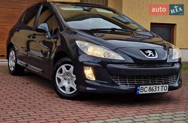 Хэтчбек Peugeot 308 2011 в 