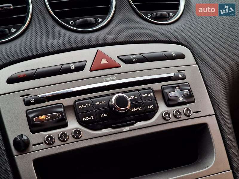 Хетчбек Peugeot 308 2011 в Стрию