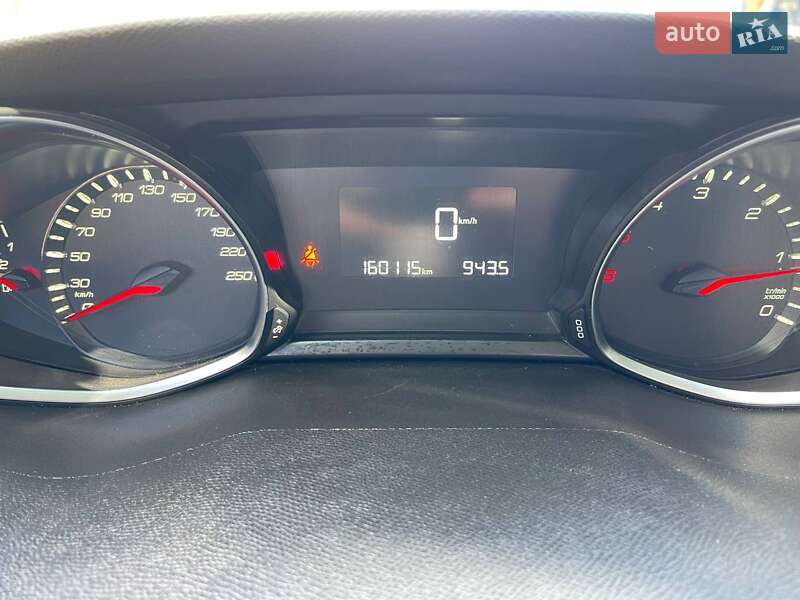 Универсал Peugeot 308 2014 в Нежине фото 11 Универсал Peugeot 308 2014 в Нежине