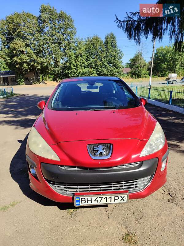 Хэтчбек Peugeot 308 2008 в Кривом Озере