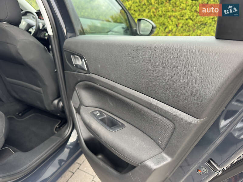 Универсал Peugeot 308 2019 в Стрые