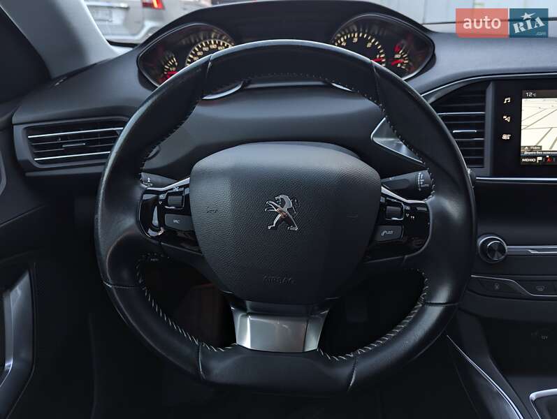 Универсал Peugeot 308 2018 в Киеве фото 24 Универсал Peugeot 308 2018 в Киеве