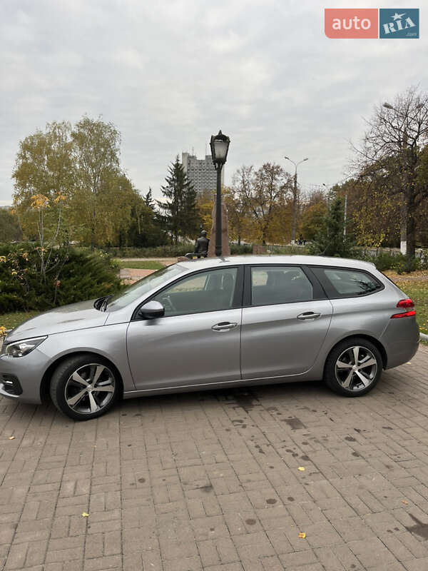 Универсал Peugeot 308 2019 в Сумах