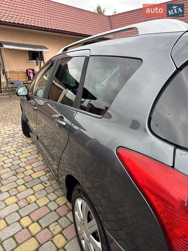 Хэтчбек Peugeot 308 2008 в Львове