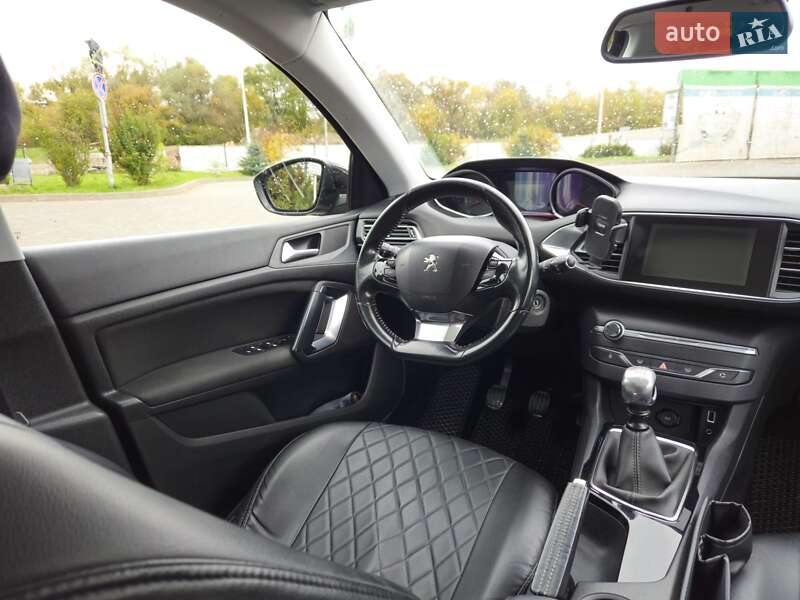 Универсал Peugeot 308 2014 в Ивано-Франковске