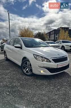 Универсал Peugeot 308 2015 в 