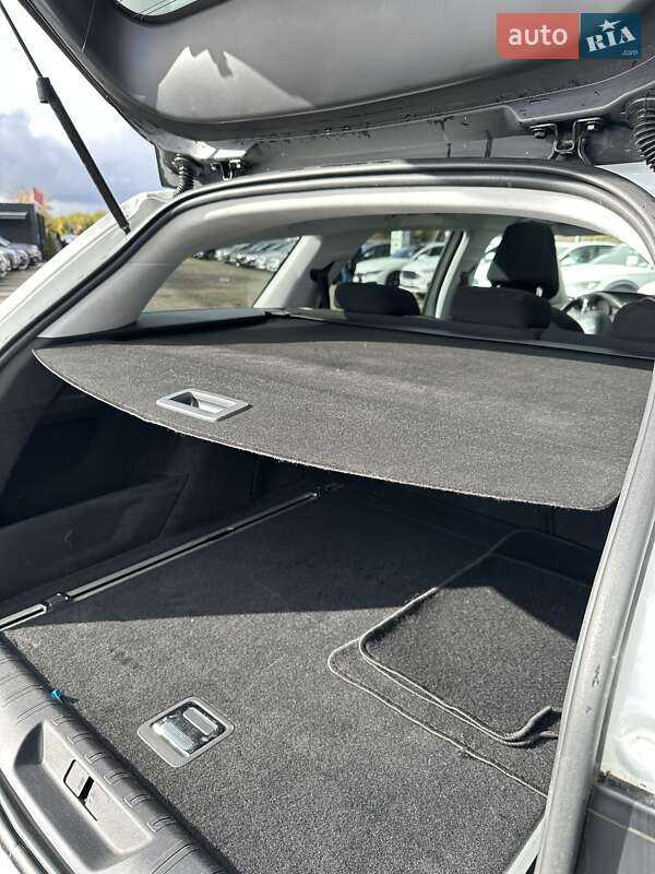 Універсал Peugeot 308 2015 в Білогородці