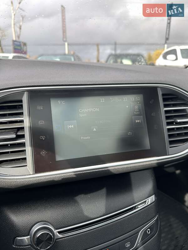 Універсал Peugeot 308 2015 в Білогородці