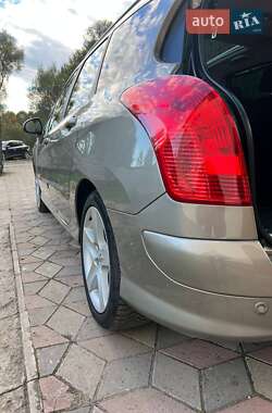 Универсал Peugeot 308 2010 в 