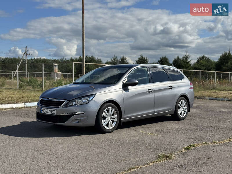 Універсал Peugeot 308 2015 в Рівному