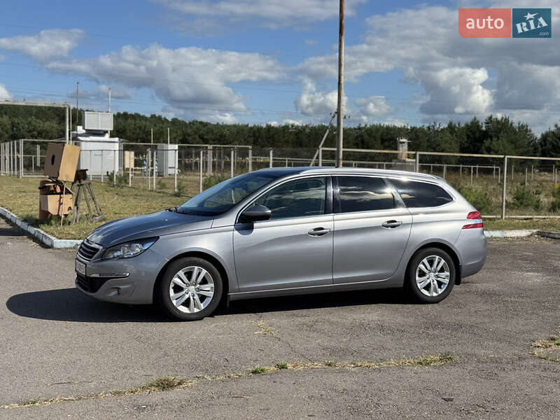 Універсал Peugeot 308 2015 в Рівному