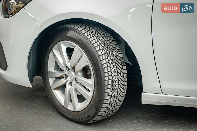 Хэтчбек Peugeot 308 2020 в Киеве фото 7 Хэтчбек Peugeot 308 2020 в Киеве