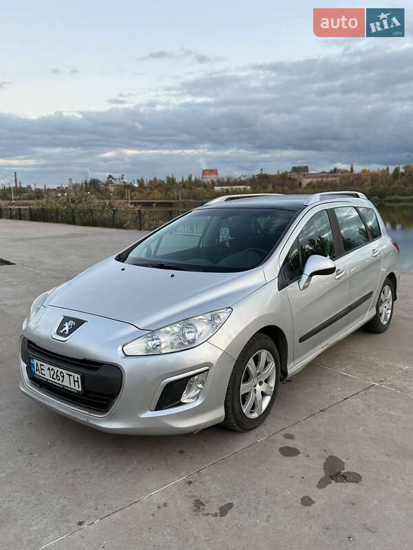 Peugeot 308 2012