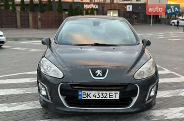 Хэтчбек Peugeot 308 2013 в 