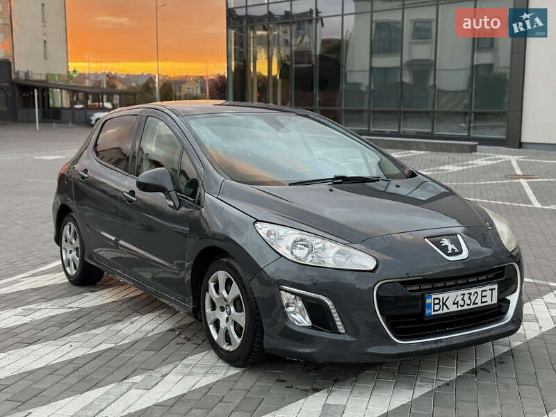 Peugeot 308 2013