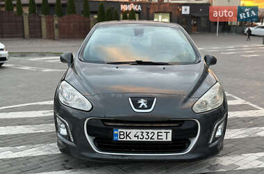 Хэтчбек Peugeot 308 2013 в 