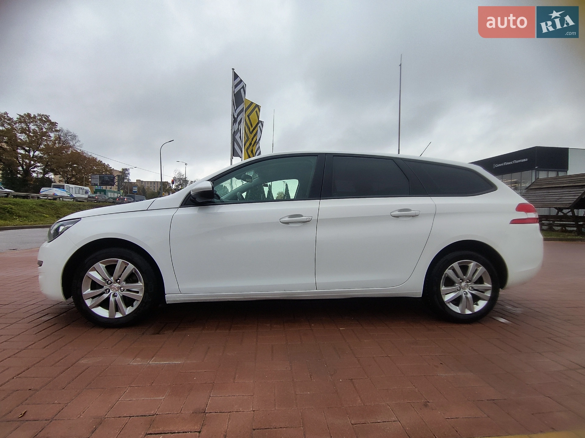 2016 Peugeot 308 - мініатюра 8