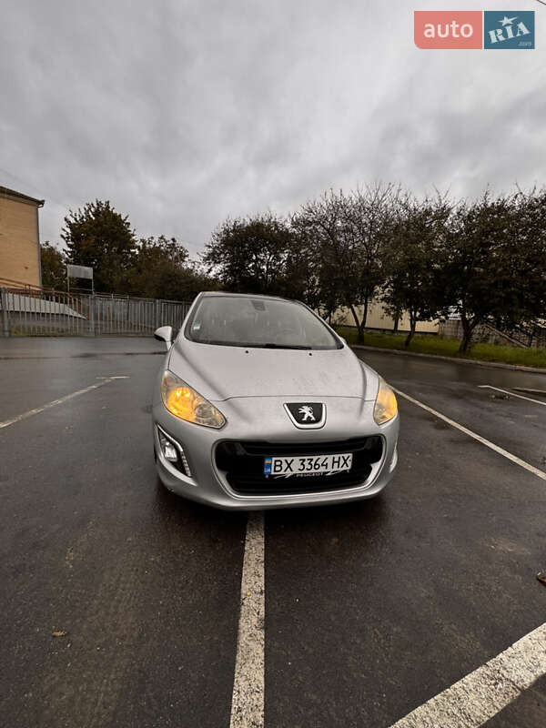 Хэтчбек Peugeot 308 2012 в Изяславе фото Хэтчбек Peugeot 308 2012 в Изяславе