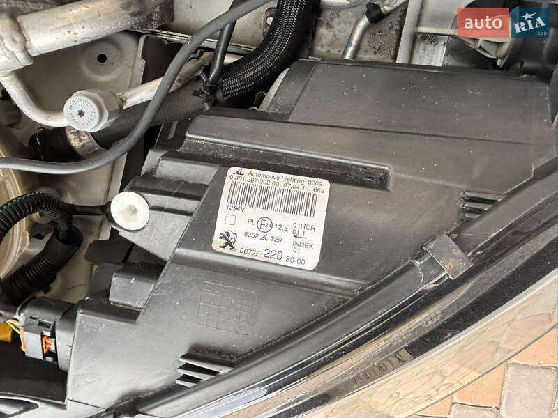 Универсал Peugeot 308 2014 в Житомире фото 45 Универсал Peugeot 308 2014 в Житомире