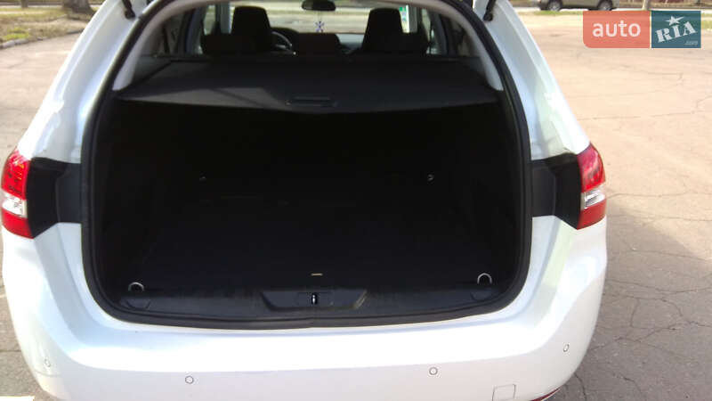 Универсал Peugeot 308 2019 в Чернигове