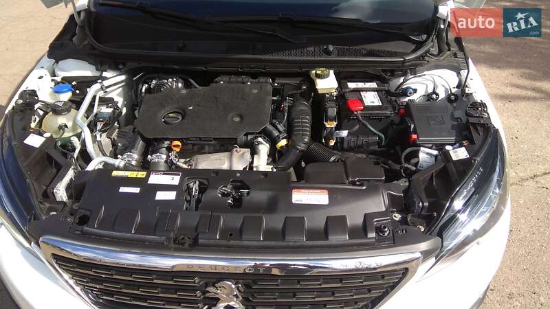 Универсал Peugeot 308 2019 в Чернигове