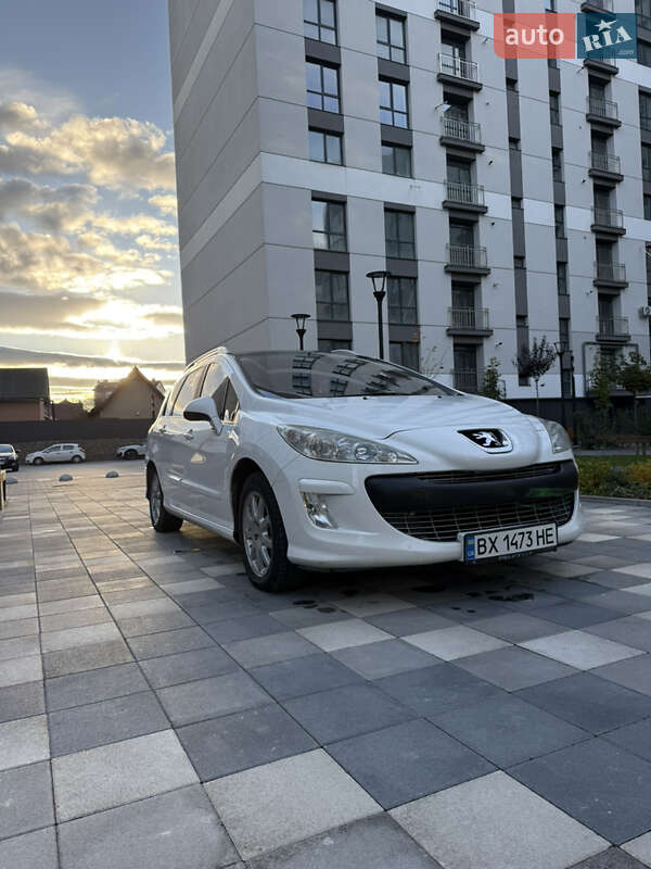 Универсал Peugeot 308 2011 в Ивано-Франковске фото 2 Универсал Peugeot 308 2011 в Ивано-Франковске