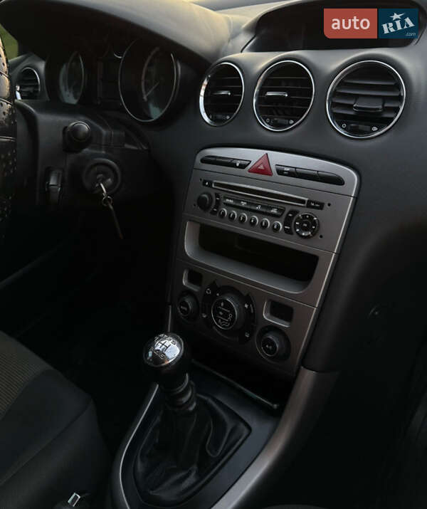 Универсал Peugeot 308 2011 в Ивано-Франковске фото 15 Универсал Peugeot 308 2011 в Ивано-Франковске