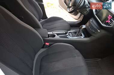 Хэтчбек Peugeot 308 2016 в Кременце