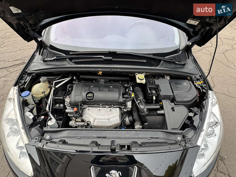 Хетчбек Peugeot 308 2012 в Кам'янському