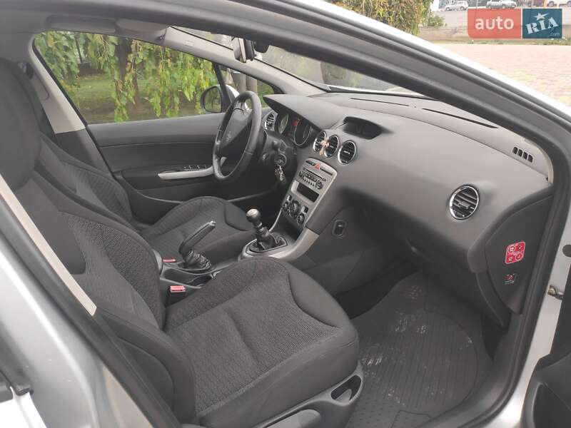 Универсал Peugeot 308 2010 в Белгороде-Днестровском фото 14 Универсал Peugeot 308 2010 в Белгороде-Днестровском