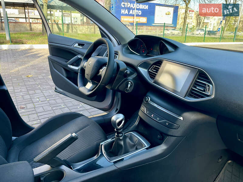Универсал Peugeot 308 2015 в Киеве фото 25 Универсал Peugeot 308 2015 в Киеве