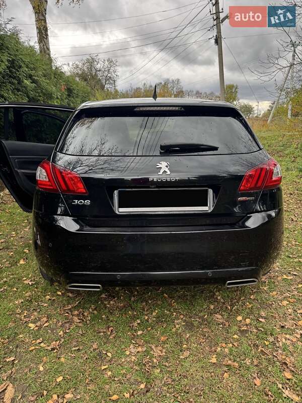 Хэтчбек Peugeot 308 2014 в Львове