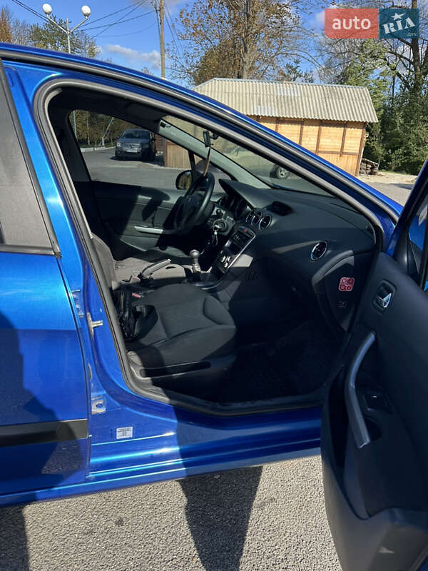 Хетчбек Peugeot 308 2010 в Тлумачі