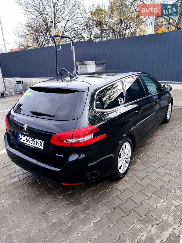 Універсал Peugeot 308 2014 в Луцьку