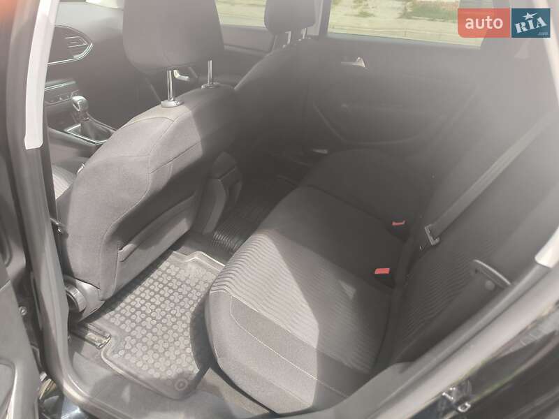 Универсал Peugeot 308 2015 в Тернополе фото 12 Универсал Peugeot 308 2015 в Тернополе