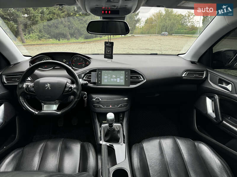 Универсал Peugeot 308 2015 в Дубно фото 3 Универсал Peugeot 308 2015 в Дубно